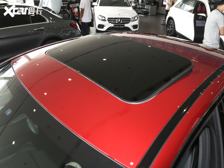 2020YC Ŀ C 260 \Ӱ