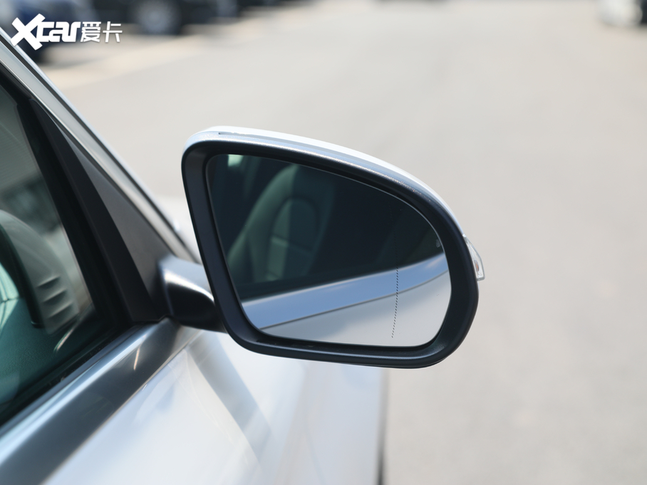 2020YC Ŀ C 200 L r\Ӱ