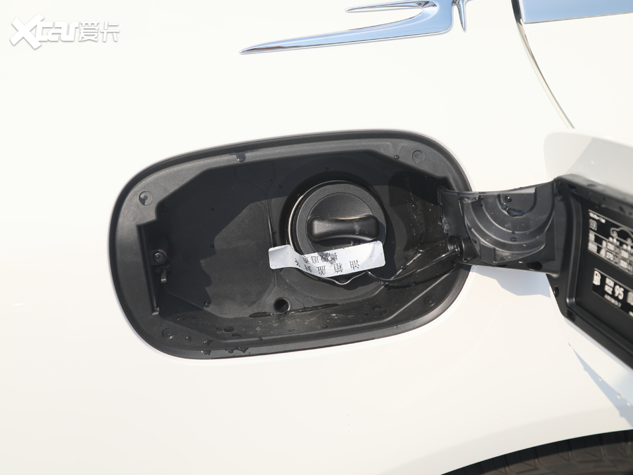 2020YC Ŀ C 200 L r\Ӱ