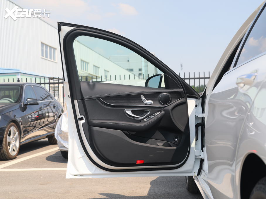 2020YC Ŀ C 200 L r\Ӱ