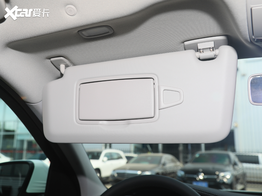 2020YC Ŀ C 200 L r\Ӱ