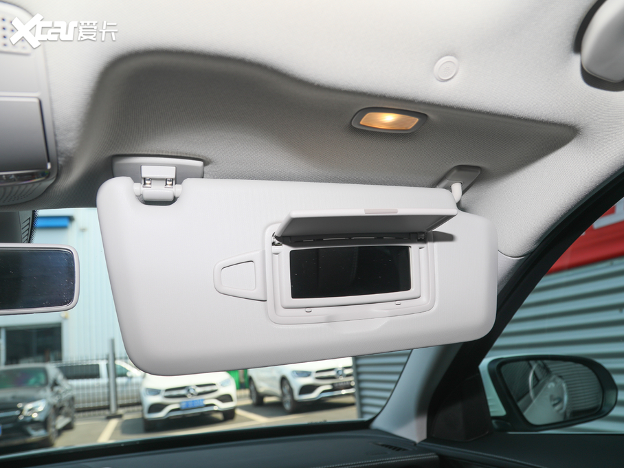 2020YC Ŀ C 200 L r\Ӱ