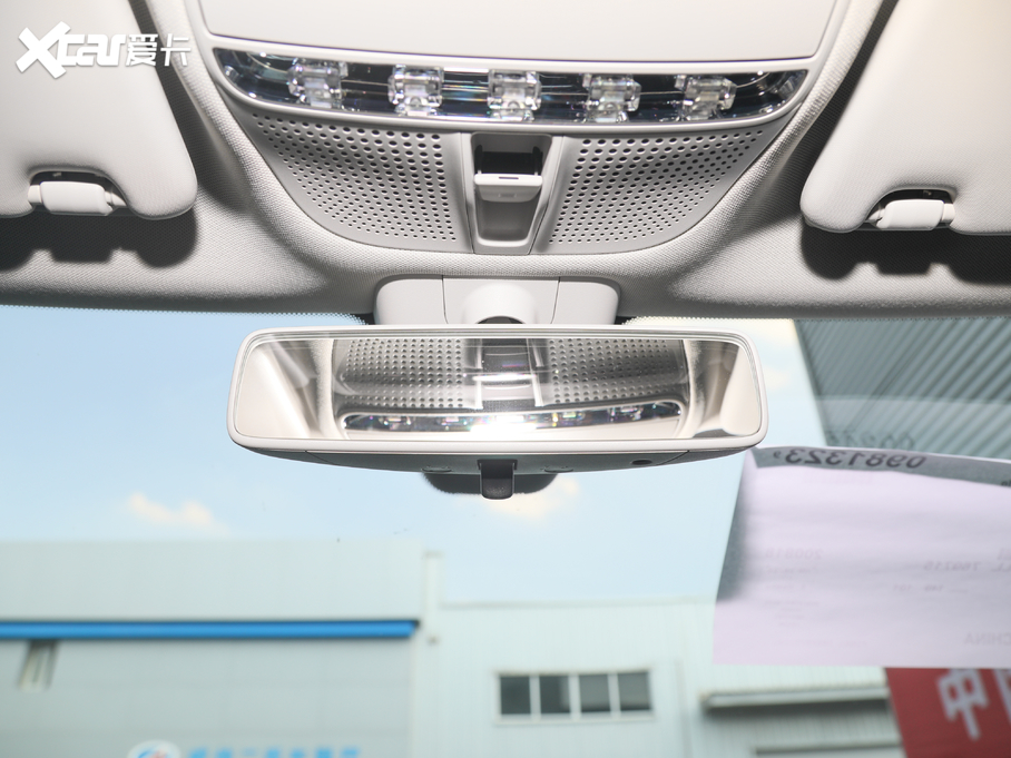 2020YC Ŀ C 200 L r\Ӱ