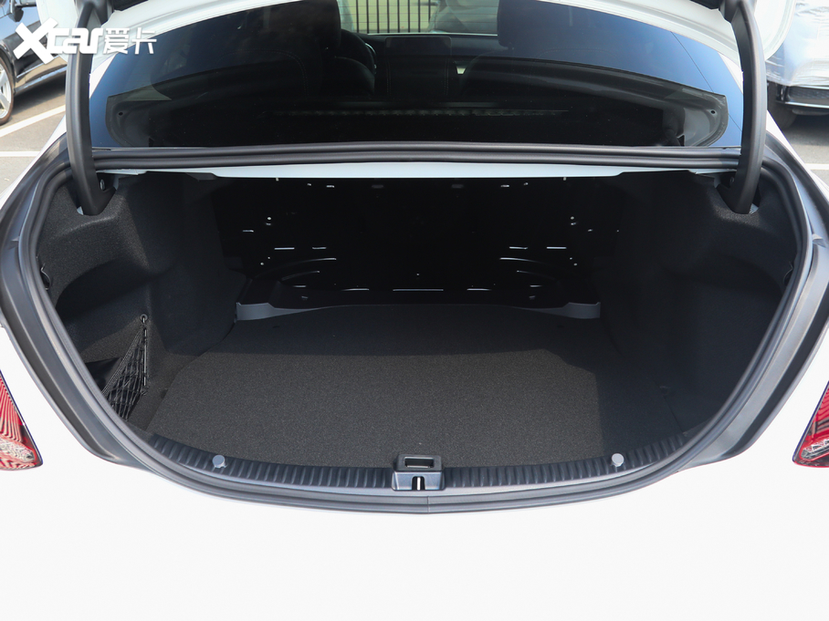 2020YC Ŀ C 200 L r\Ӱ