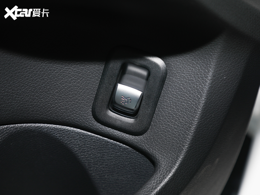 2020YC Ŀ C 200 L r\Ӱ