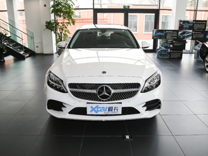 2020款C 260 L 运动版 正前