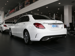 2020款C 260 L 运动版 左后45度