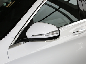 2020C 260 L \(yn)(dng) (x)(ji)^