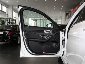 2020C 260 L \Ӱ {λ܇T