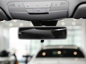 2020C 260 L \Ӱ ܇ȺҕR