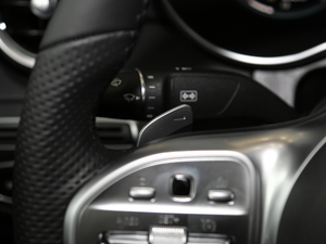 2020C 260 L \Ӱ п؅^