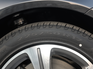 2020C 260 L \Ӱ ݆̥ߴ