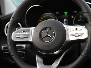 2020C 260 L \Ӱ п؅^