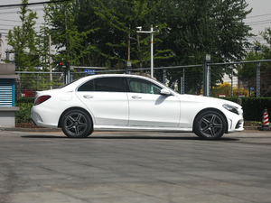 2020款改款 C 260 L 运动版 4MATIC 整体外观