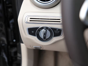 2020Ŀ C 260 L п؅^(q)