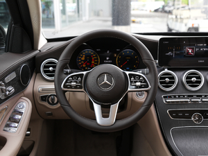 2020款改款 C 260 L 方向盘