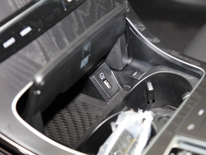 2020Ŀ C 260 L \Ӱ g