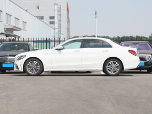 2020款改款 C 200 L 时尚型运动版 正侧（左）