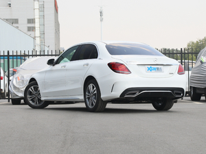 2020款改款 C 200 L 时尚型运动版 左后45度