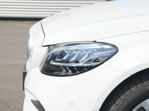 2020Ŀ C 200 L r\Ӱ ^