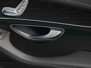 2020Ŀ C 200 L r\Ӱ g