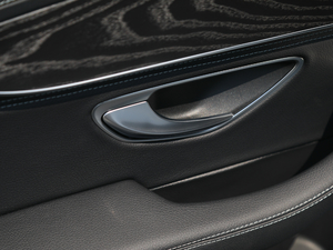 2020Ŀ C 200 L r(sh)\(yn)(dng) g