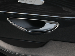 2020Ŀ C 200 L r(sh)\(yn)(dng) g