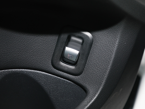 2020Ŀ C 200 L r(sh)\(yn)(dng) g