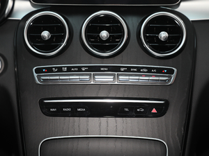 2020Ŀ C 200 L r\Ӱ {{