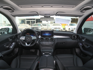 2020款改款 C 200 L 时尚型运动版 内饰全景