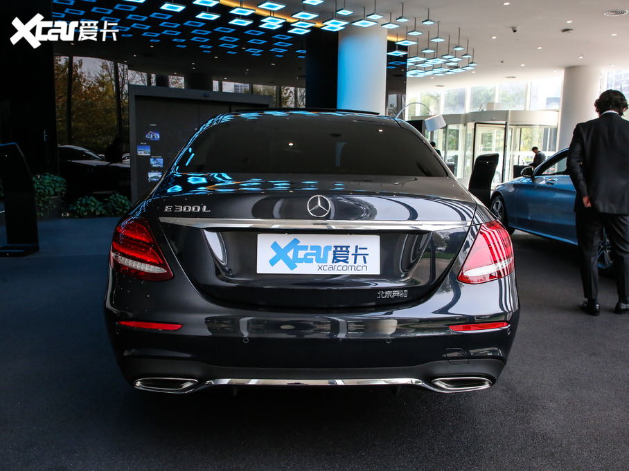 2020YE E 300 L \ӕr