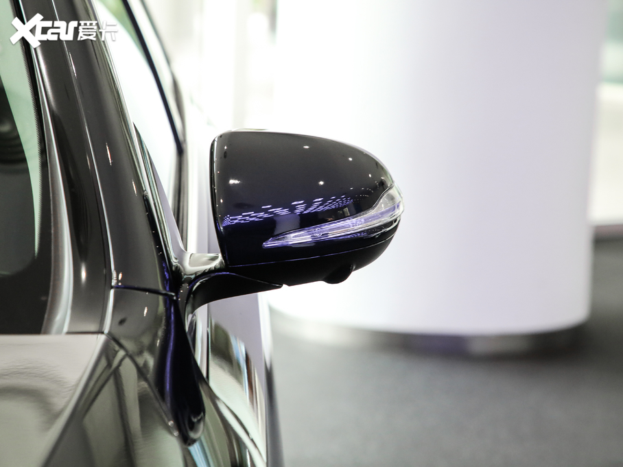 2020YE E 300 L \ӕr