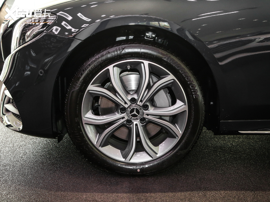 2020YE E 300 L \ӕr