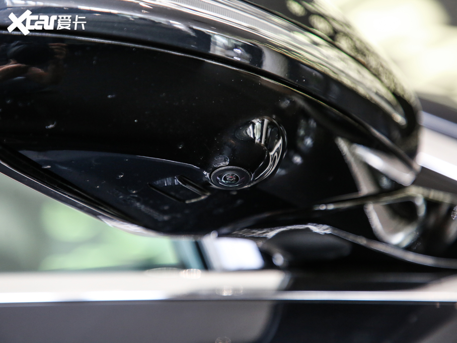 2020YE E 300 L \ӕr