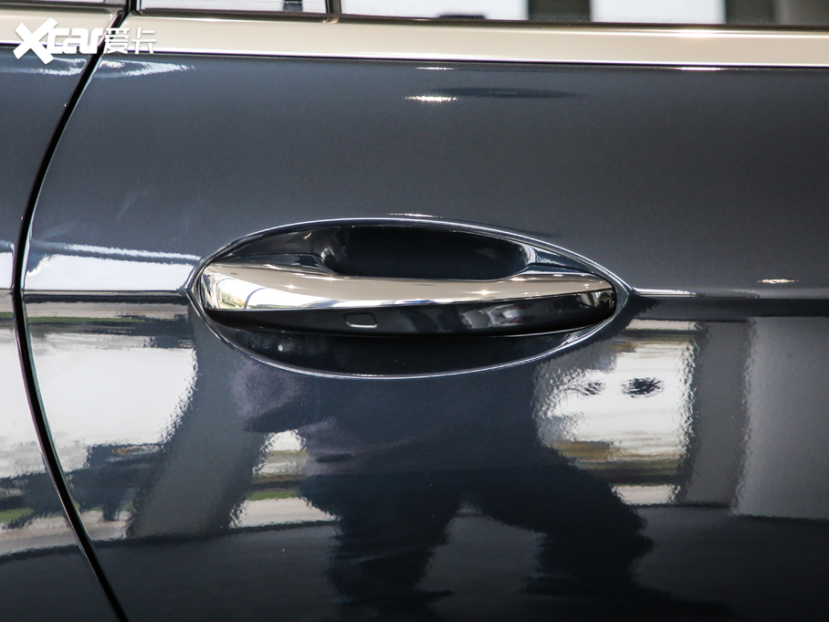 2020YE E 300 L \ӕr