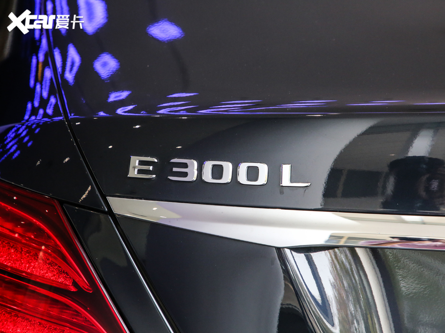 2020YE E 300 L \ӕr