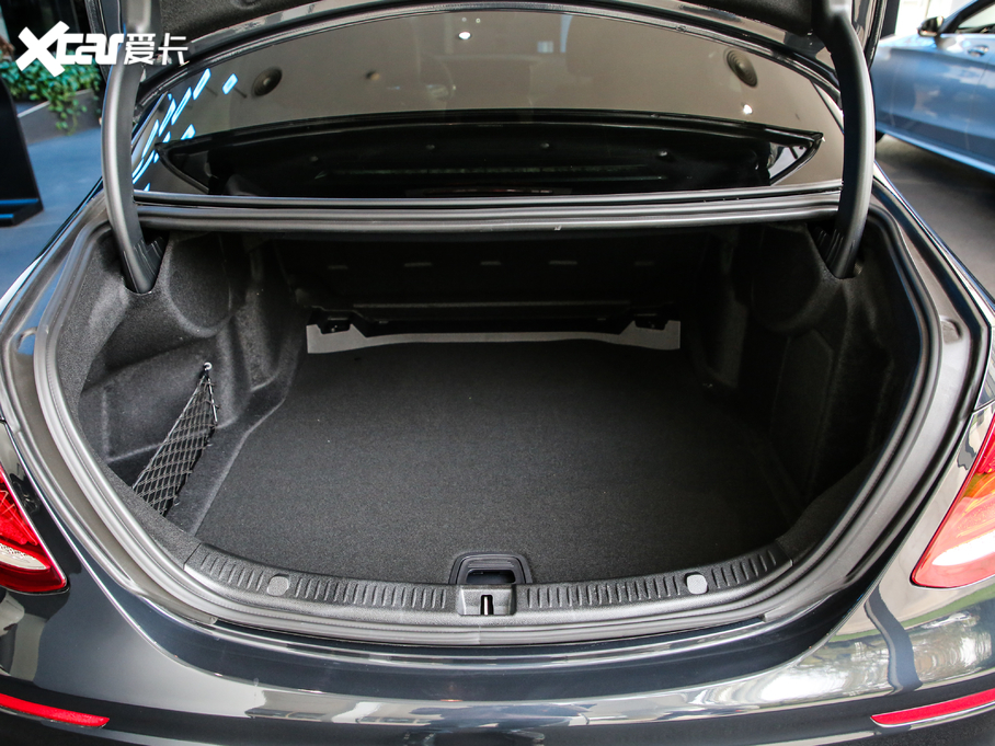 2020YE E 300 L \ӕr