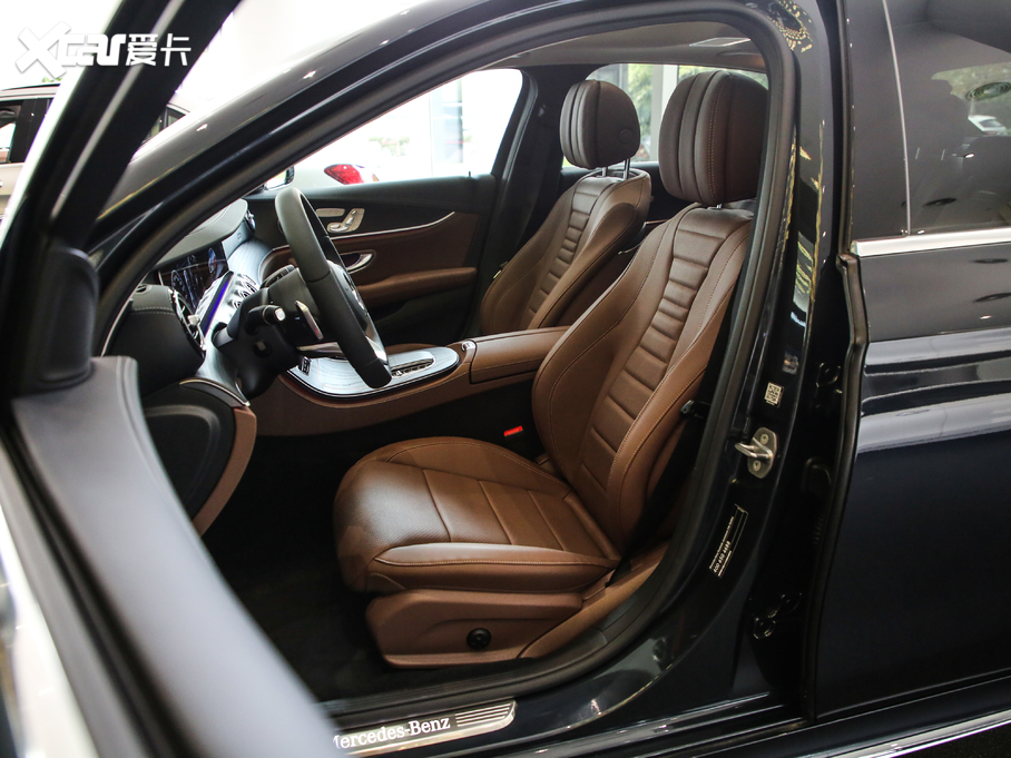 2020YE E 300 L \ӕr