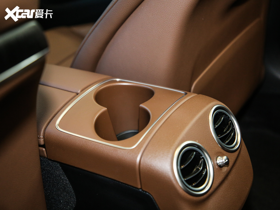 2020YE E 300 L \ӕr