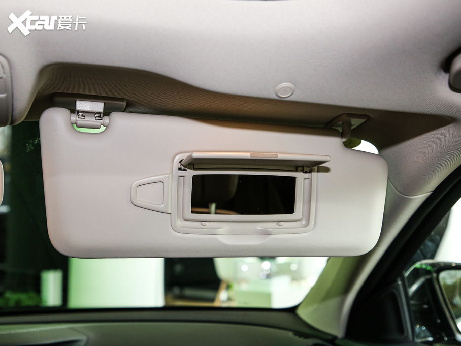 2020YE E 300 L \ӕr