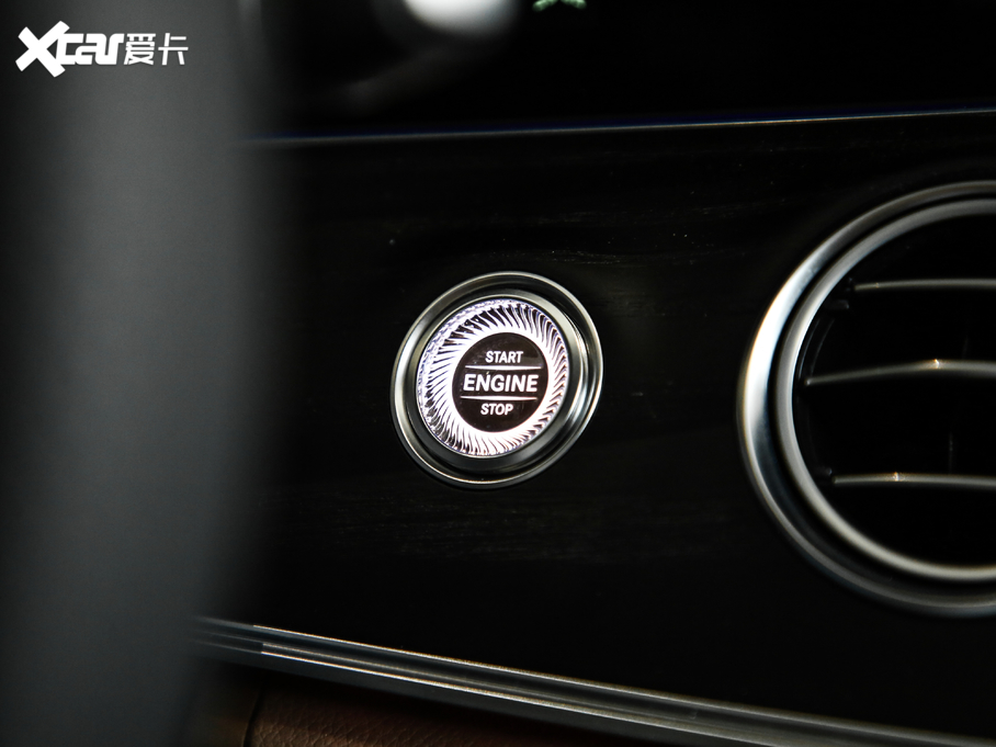 2020YE E 300 L \ӕr