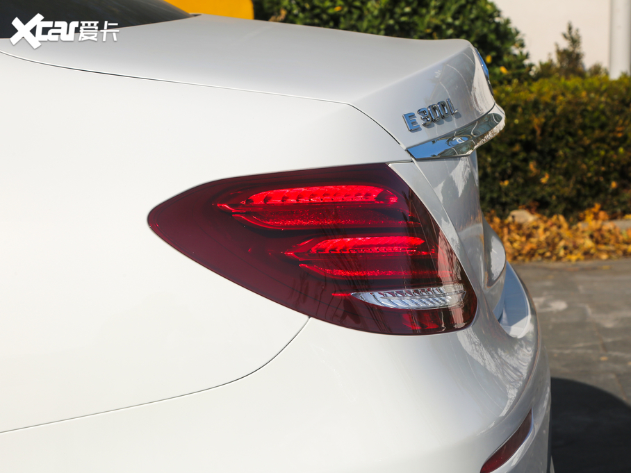 2020YE E 300 L \ӺA