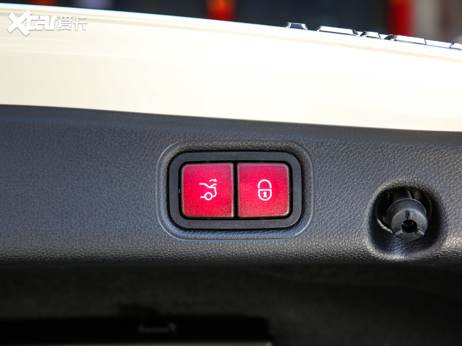 2020YE(j) E 300 L A