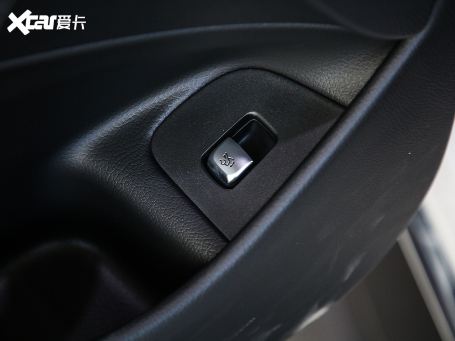 2020YE(j) E 300 L A