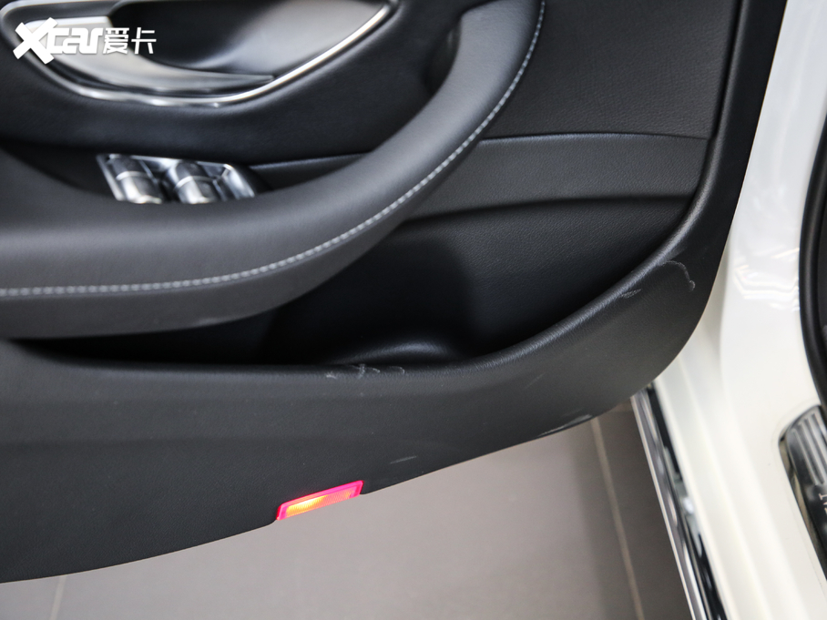 2020YE(j) E 300 L A