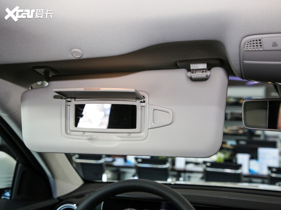 2020YE(j) E 300 L A