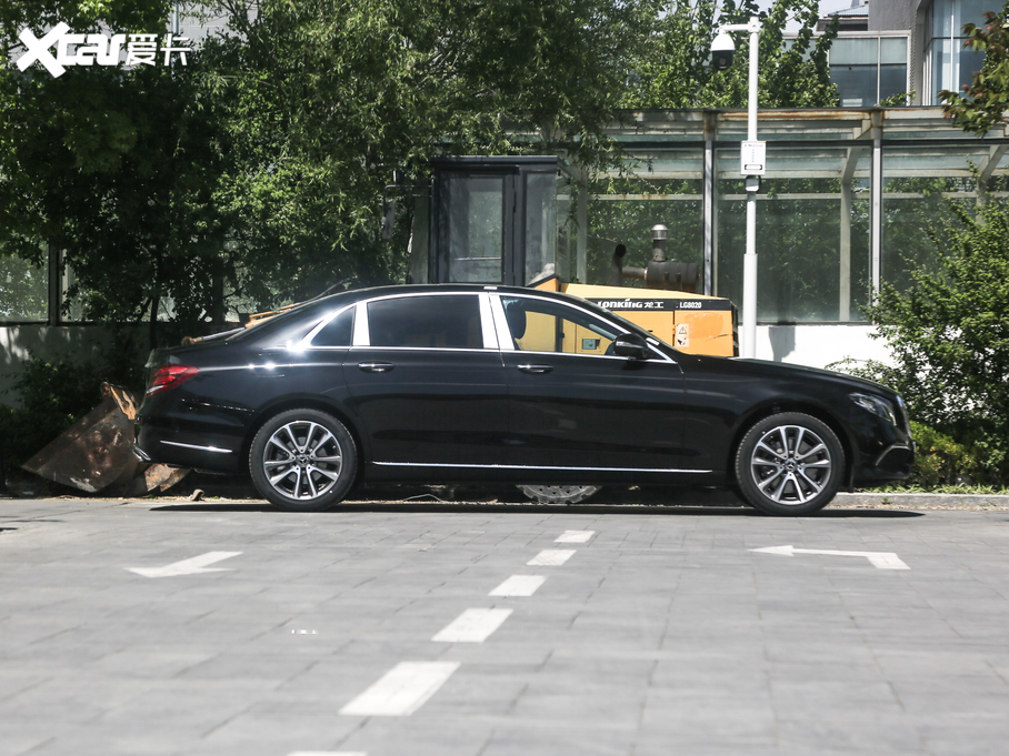 2020YE(j) Ŀ E 260 L