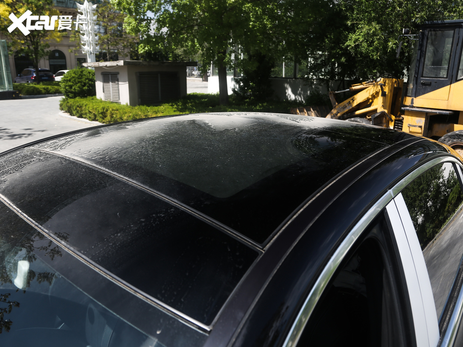 2020YE Ŀ E 260 L