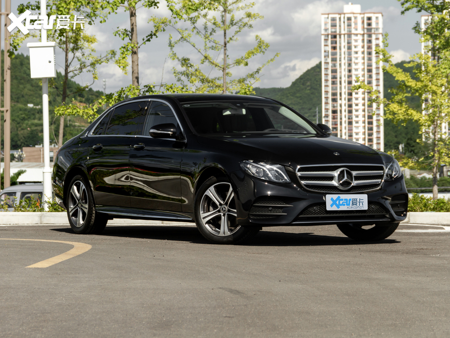 2020YE Ŀ E 260 L \