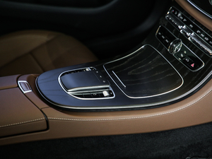 2020E 300 L \ӕr п؅^